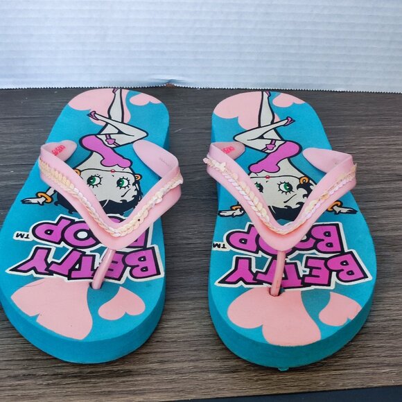 Betty Boop Flip-Flop blue with graphic design and sequins women's size S (5/6) - Picture 3 of 10